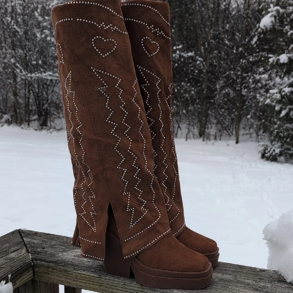 Cape Robbin Brown Heeled Boots with Heart and Zigzag Studs - Picture 2 of 11